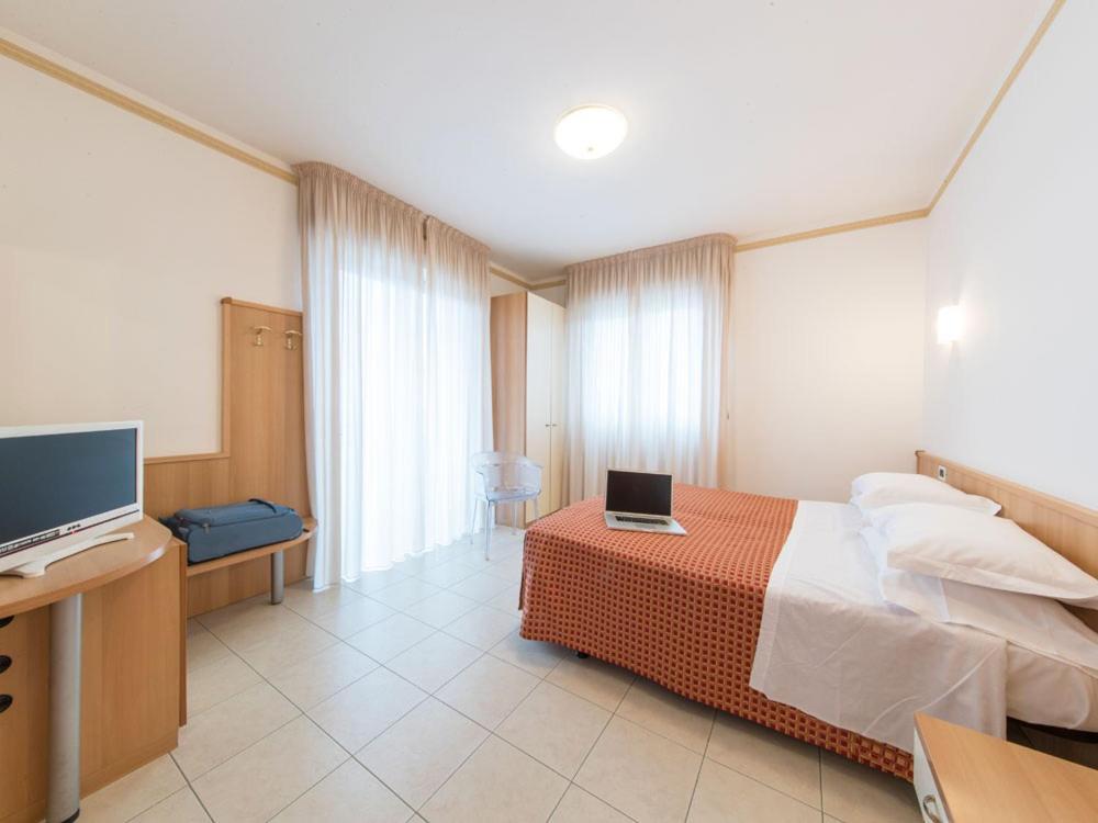 Ristorante Hotel Lucia - 100 Mt Dal Mare Pertisau Ngoại thất bức ảnh